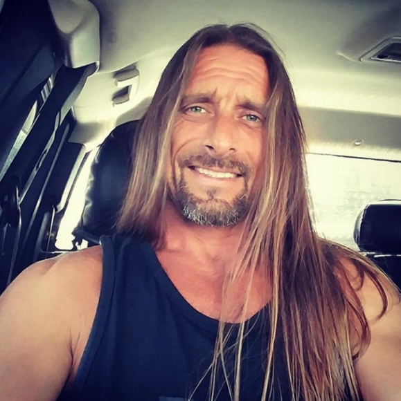 Meet your Posher, Mike - Picture 3 of 3